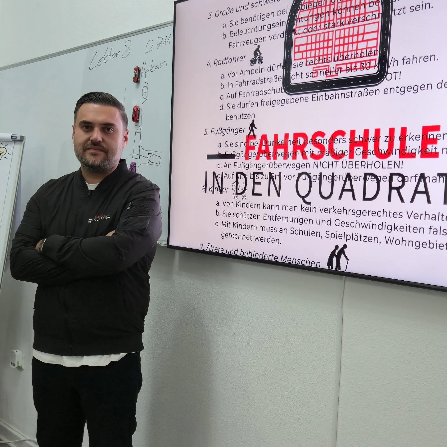 Hakan Karabalcik, Fahrschule in den Quadraten